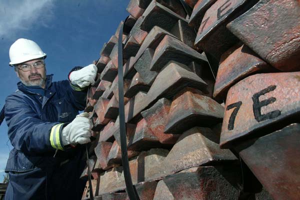 Producción de cobre de Antofagasta Minerals aumentó cerca de 13% el primer trimestre