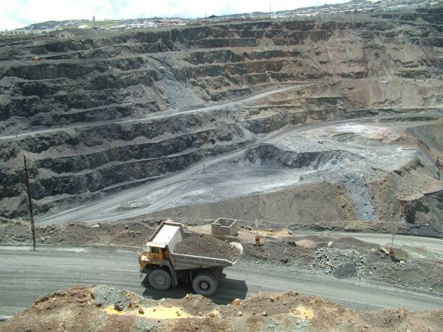 Perú alcanzaría producción de cobre chilena en 2015 