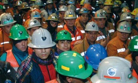 Trabajadores mineros de Colombia convocan paro de actividades