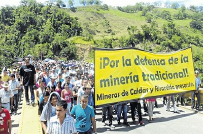 Mineros colombianos continúan en paro ante falta de acuerdos con Gobierno