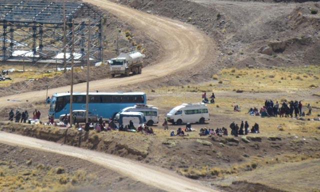 Minera Arasi paraliza sus operaciones por protesta en Puno