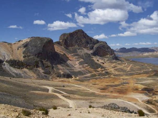 Minera peruana invertirá casi us$100 millones para buscar oro en Santa Cruz 