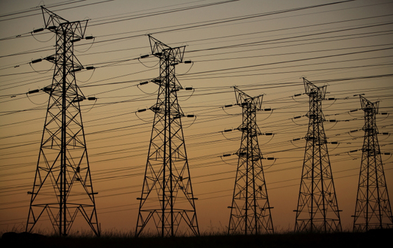 Obras elevan en un 54% capacidad de transmisión eléctrica desde el sur	