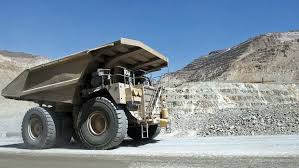 Recaudación minera peruana cae en 40% en lo que del año
