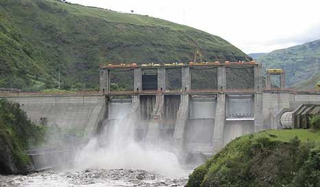 Costos de energía anotan fuerte caída por aporte hidroeléctrico y de GNL