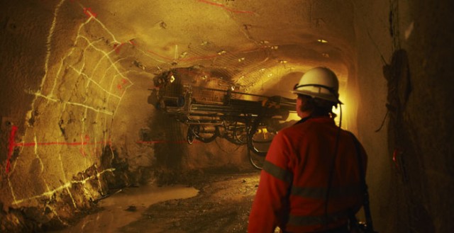 Minera de oro australiana pretende realizar reducción de costos