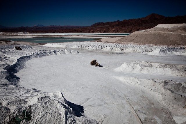 Joint venture between first and third lithium actor puts pressure to SQM