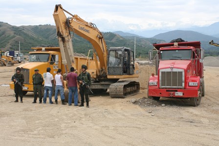 Colombia: Minambiente y Defensa unen fuerzas contra minería ilegal