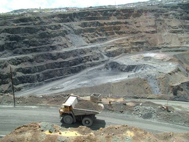 Mineras Buscan inversionistas para abrir proyectos de plata y cobre