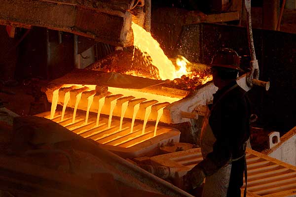 Valor bursátil de mineras de cobre cae hasta 16% en marzo