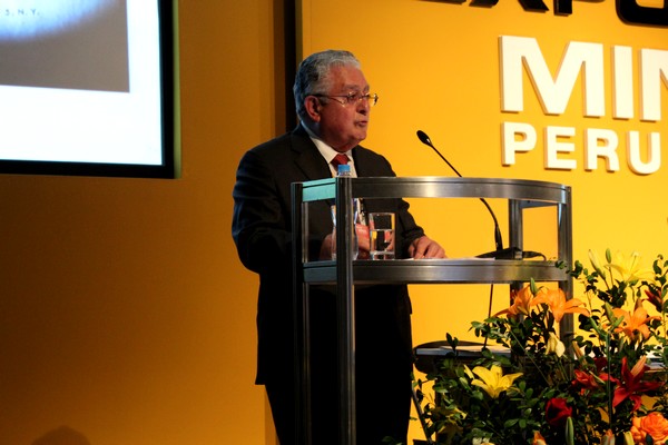 Óscar González, presidente Ejecutivo de Southern Copper, confirmó el inicio de operaciones de Tía María a fines de 2016.