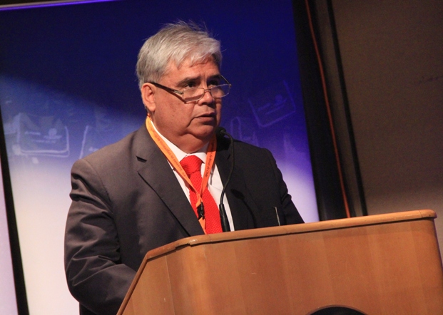 El presidente del IIMCh, Leopoldo Contreras, durante la ceremonia inaugural de la Convención. (Foto: Revista NME)