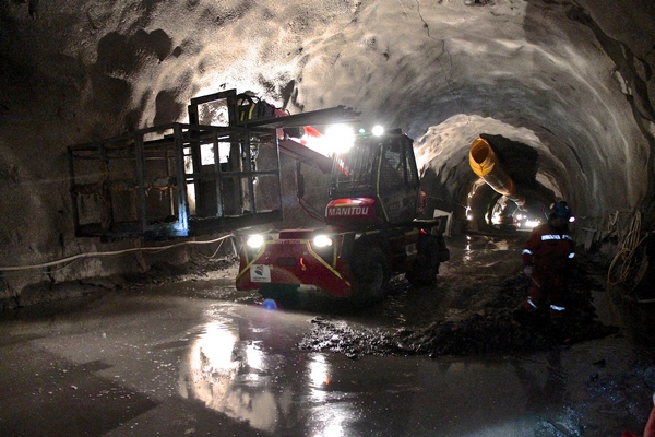 En materia de sustentabilidad ambiental el proyecto habilitó un nuevo sistema de captación de aguas de contacto túnel, que son los recursos hídricos que circulan por la mina. (Foto: Codelco).