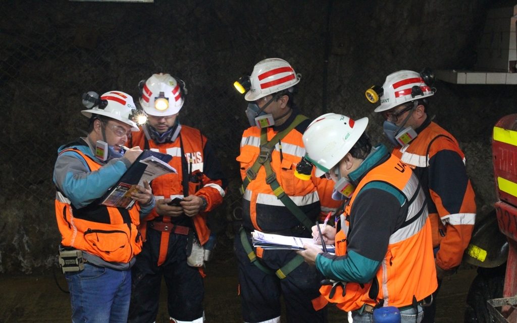 Trabajadores mineros